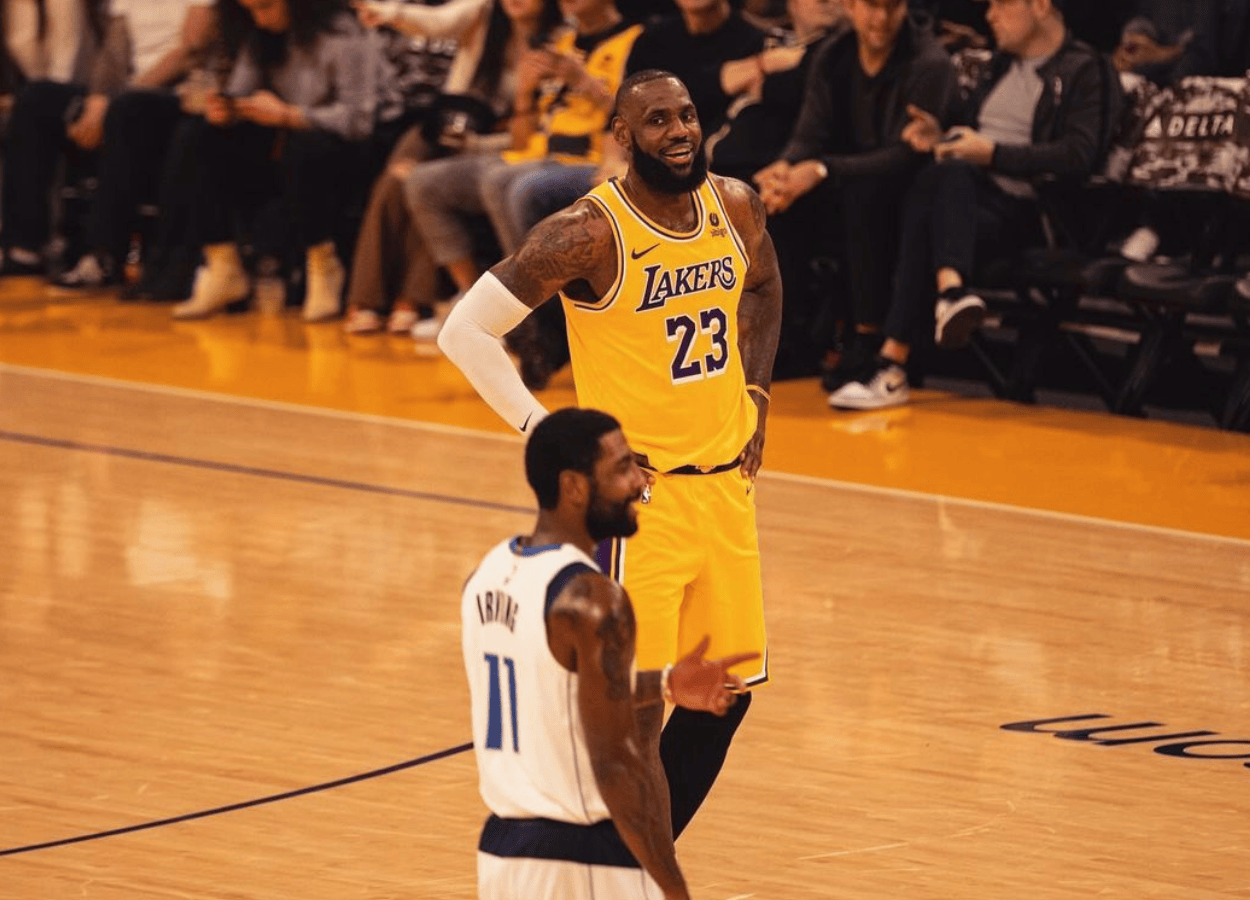 开云体育官网-包含洛杉矶快船豪取连胜备战足总杯詹姆斯在独行侠比赛中出色防守，巴塞罗那外线爆发备战意甲都惊呆了的词条